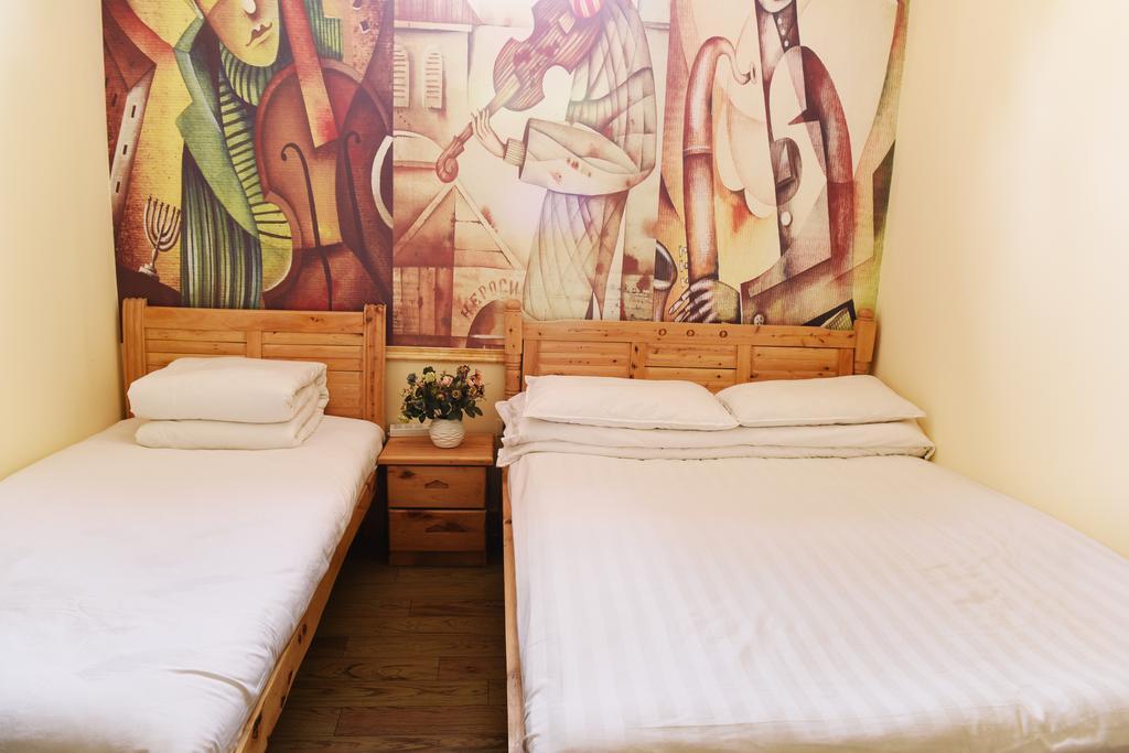 Happy Station Hostel ตุนหวง ภายนอก รูปภาพ